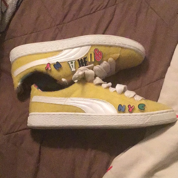 Shoes - Picture 1 of 2